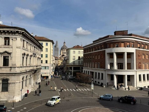 appartamento in vendita a Mantova in zona Centro Storico