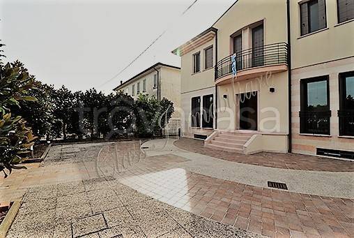 appartamento in vendita a Mantova in zona Cittadella