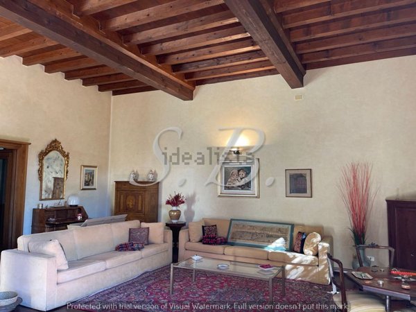 casa indipendente in vendita a Mantova in zona Centro Storico