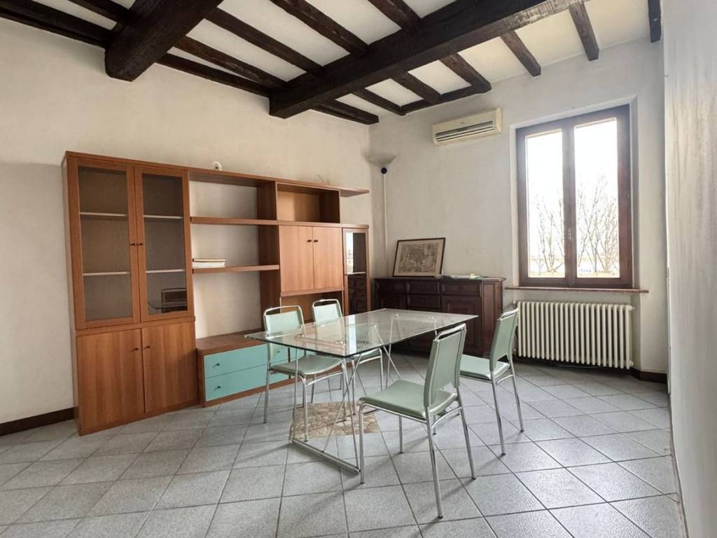 appartamento in vendita a Mantova in zona Centro Storico