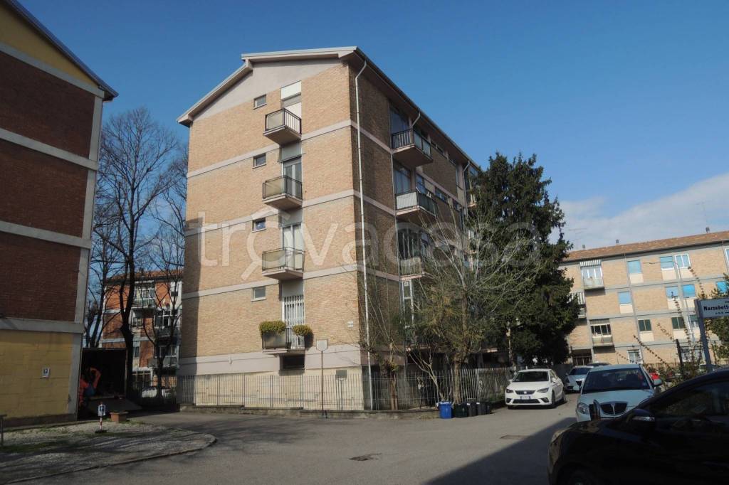appartamento in vendita a Mantova in zona Tè Brunetti