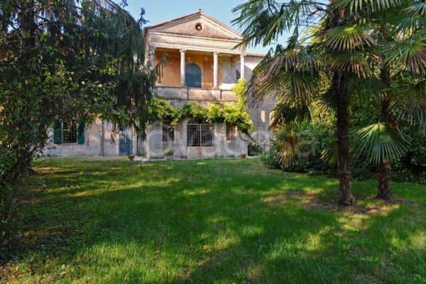 terreno agricolo in vendita a Mantova in zona Centro Storico