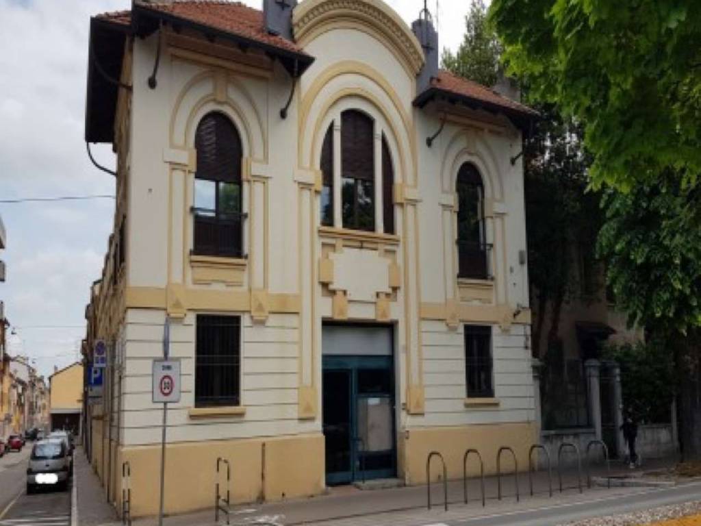 locale di sgombero in vendita a Mantova