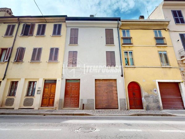 casa indipendente in vendita a Mantova