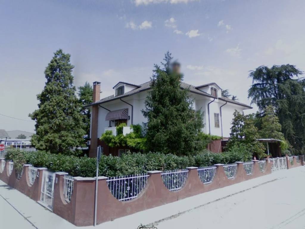 casa indipendente in vendita a Mantova in zona Cittadella