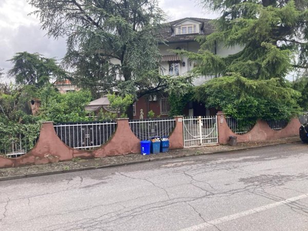 casa indipendente in vendita a Mantova in zona Borgo Castelletto