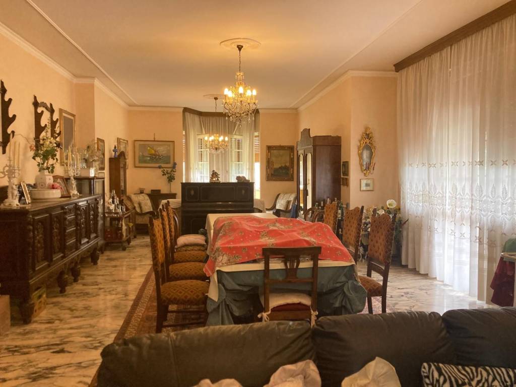 casa indipendente in vendita a Mantova in zona Cittadella