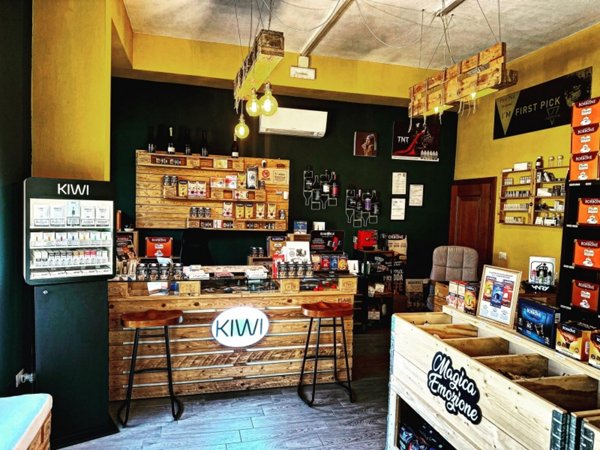 negozio in vendita a Mantova