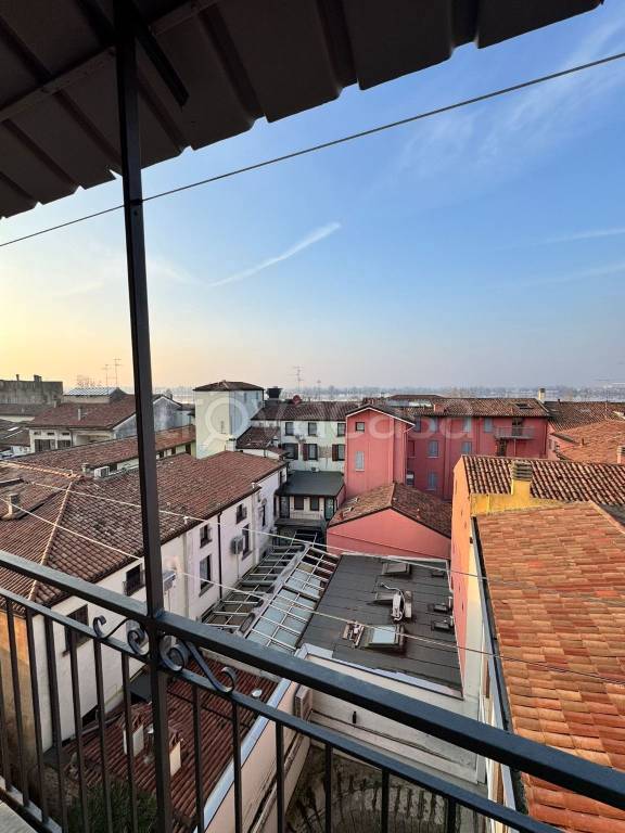 appartamento in vendita a Mantova in zona Centro Storico