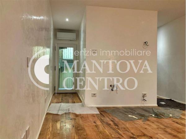 appartamento in vendita a Mantova in zona Centro Storico