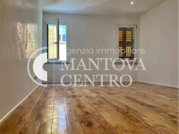 appartamento in vendita a Mantova in zona Centro Storico