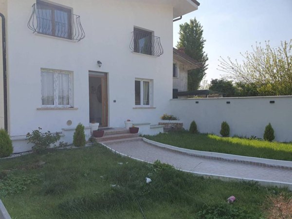 casa indipendente in vendita a Mantova in zona Centro Storico