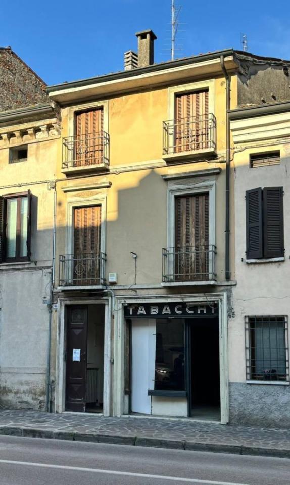 casa indipendente in vendita a Mantova