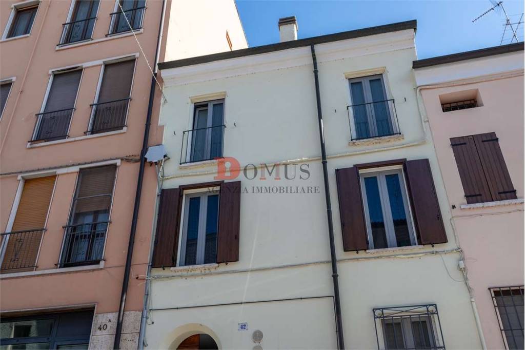 appartamento in vendita a Mantova in zona Corso Vittorio Emanuele II