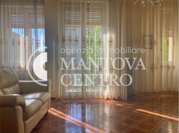 appartamento in vendita a Mantova in zona Centro Storico