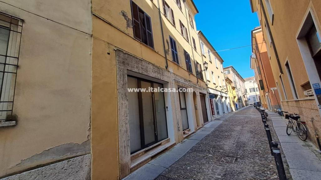 appartamento in vendita a Mantova in zona Centro Storico