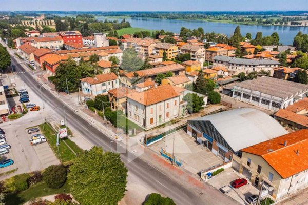 casa indipendente in vendita a Mantova in zona Belfiore