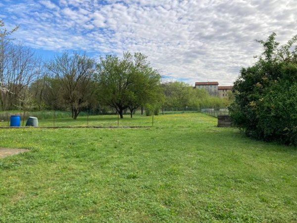 terreno agricolo in vendita a Mantova in zona Strada Dosso del Corso