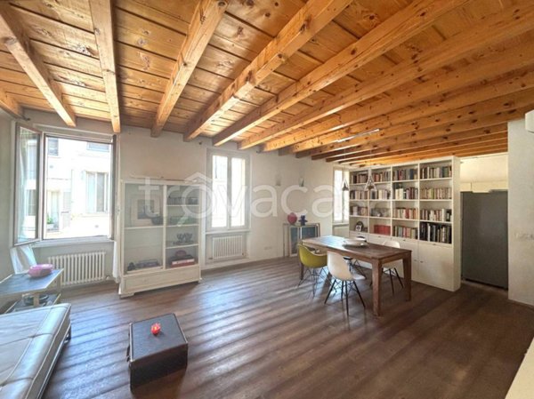 appartamento in vendita a Mantova in zona Centro Storico