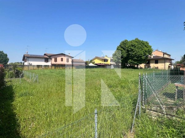terreno agricolo in vendita a Mantova in zona Lunetta-Frassino