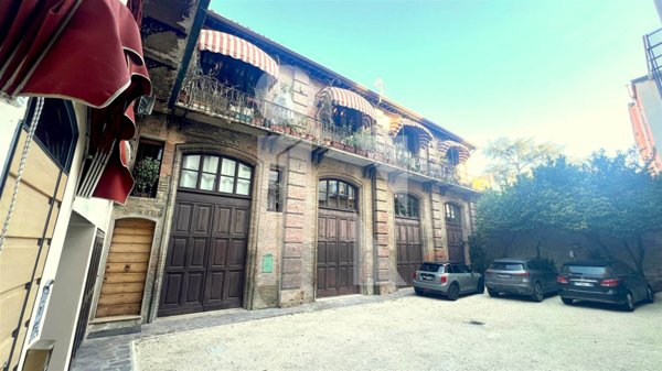 appartamento in vendita a Mantova in zona Centro Storico