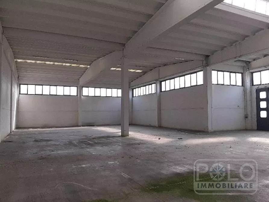 locale di sgombero in vendita a Mantova in zona Cittadella