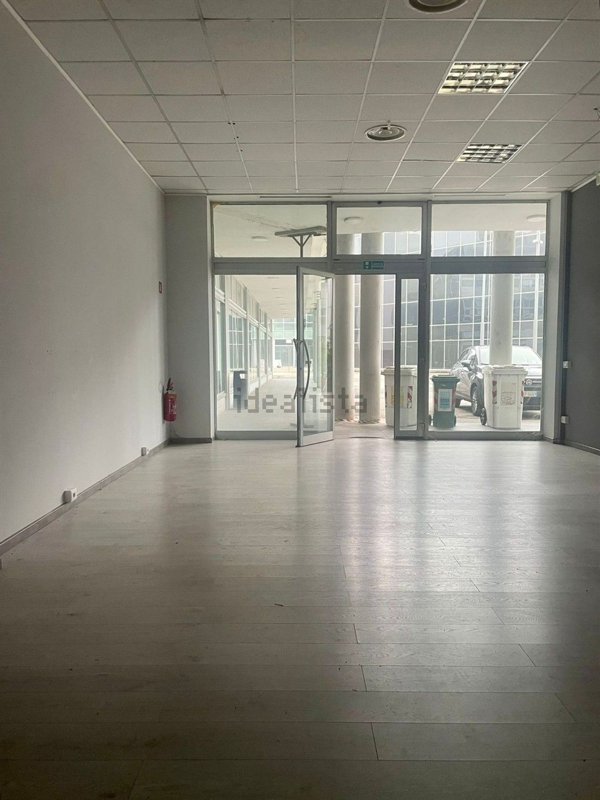 negozio in vendita a Mantova