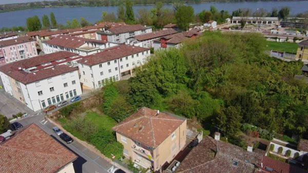 appartamento in vendita a Mantova in zona Centro Storico