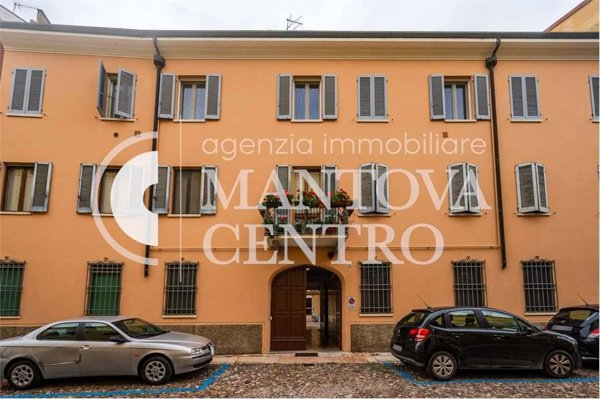 appartamento in vendita a Mantova in zona Centro Storico