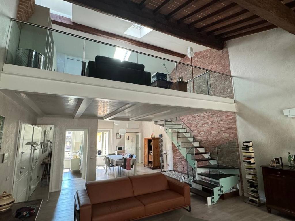 appartamento in vendita a Mantova in zona Centro Storico