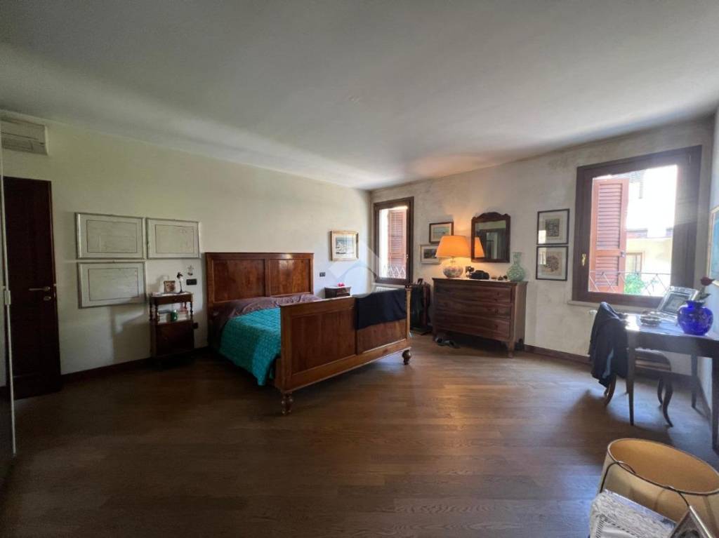 casa indipendente in vendita a Mantova