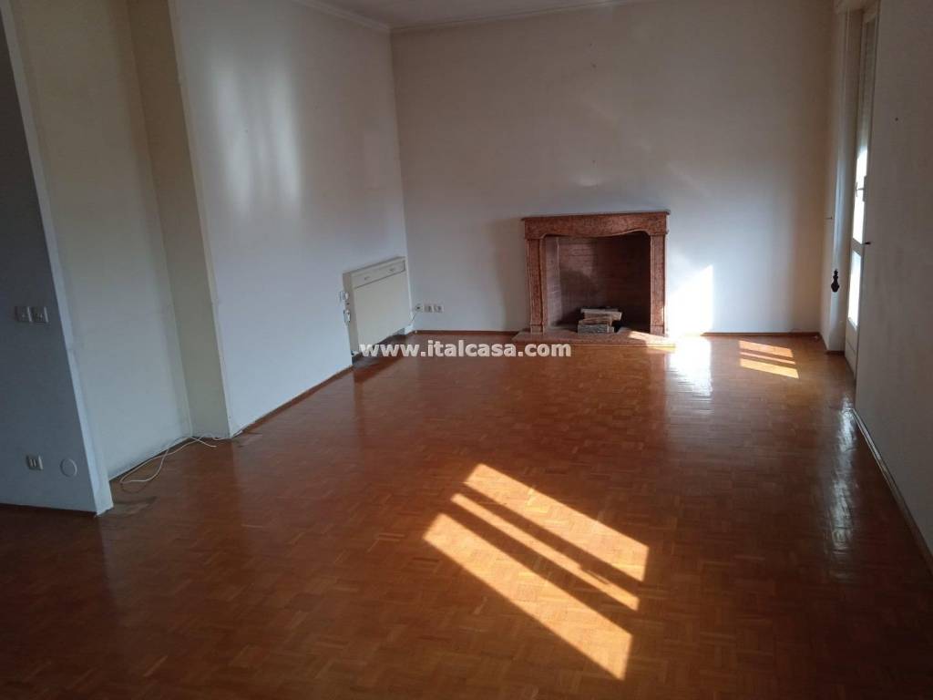 appartamento in vendita a Mantova in zona Valletta Paiolo