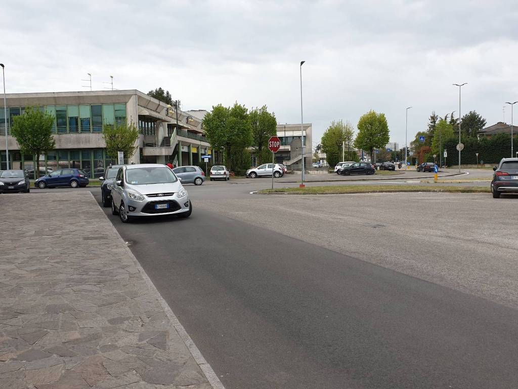 negozio in vendita a Mantova in zona Chiesanuova