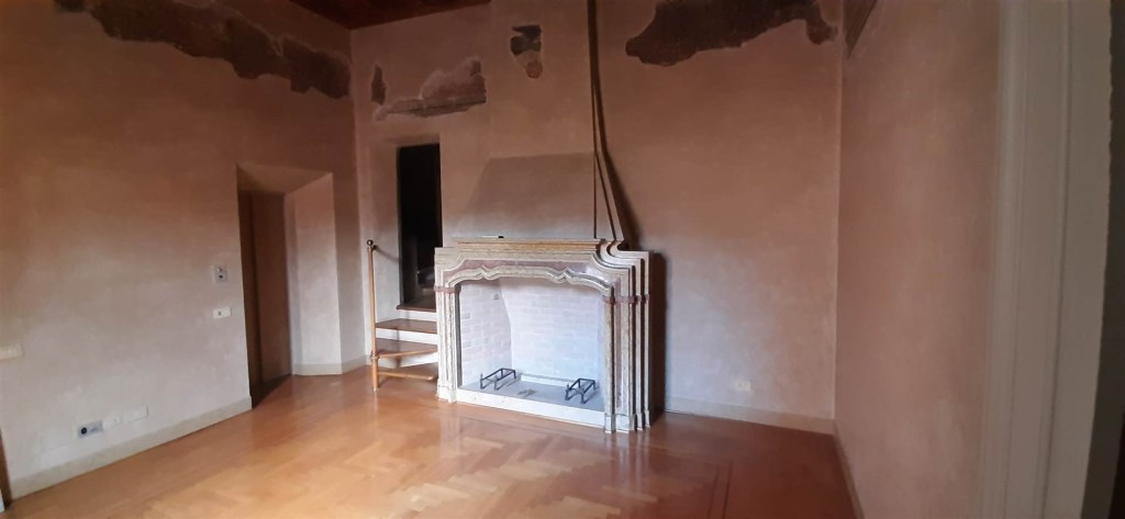 appartamento in vendita a Mantova in zona Centro Storico
