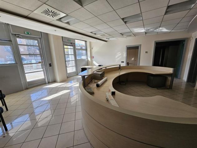 ufficio in vendita a Mantova in zona Valletta Paiolo