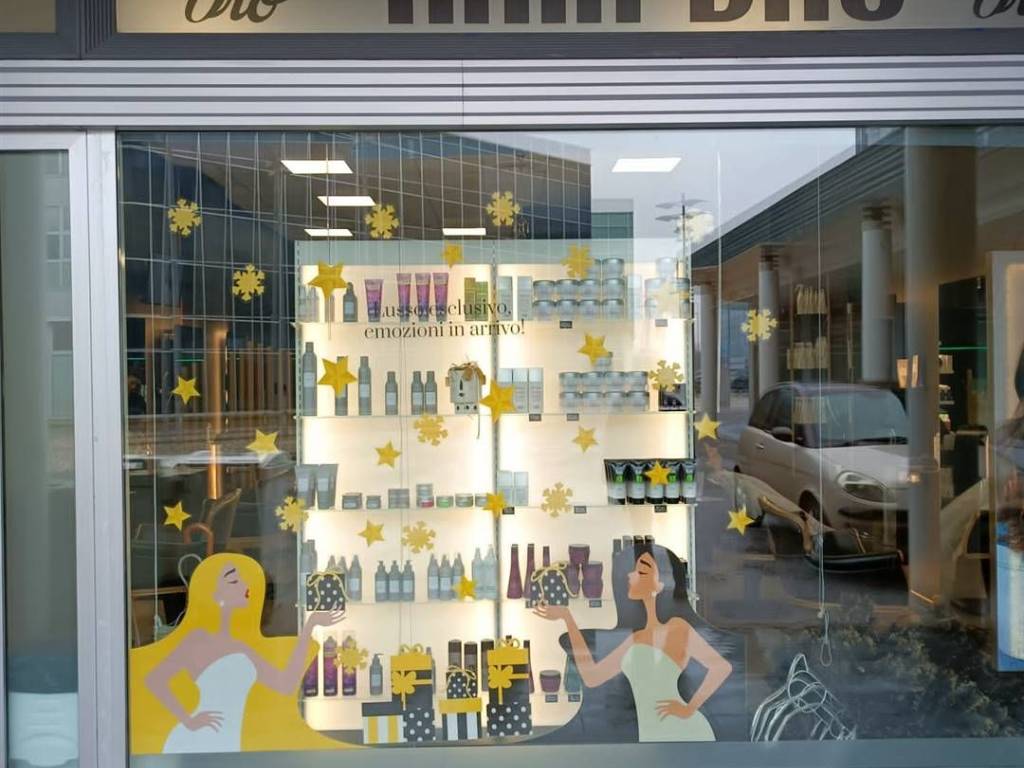 negozio in vendita a Mantova in zona Borgo Castelletto