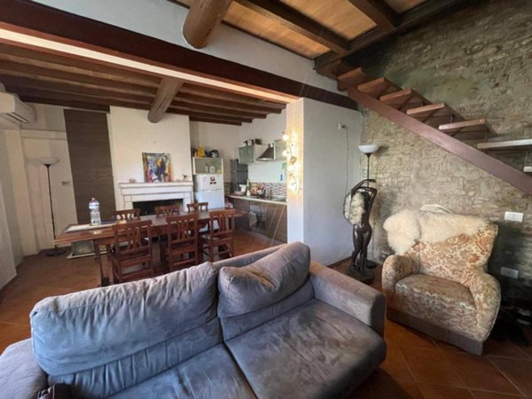 casa indipendente in vendita a Mantova