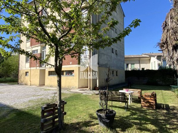 appartamento in vendita a Mantova in zona Chiesanuova