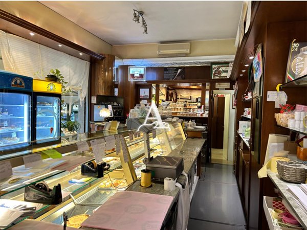 negozio in vendita a Mantova
