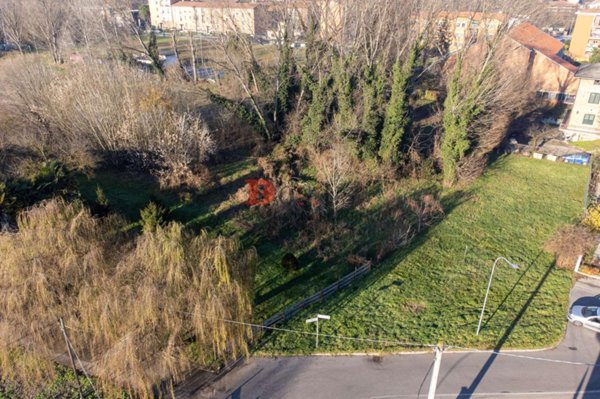 terreno edificabile in vendita a Mantova in zona Corso Vittorio Emanuele II