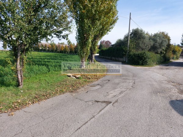 casa indipendente in vendita a Mantova
