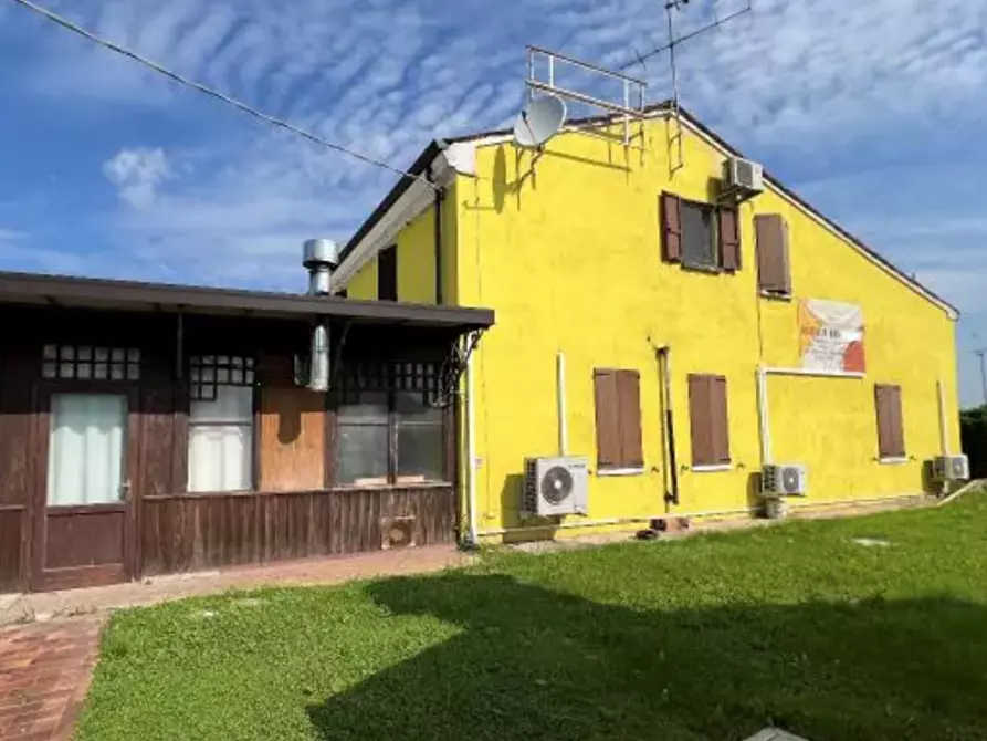 negozio in vendita a Mantova in zona Centro Storico