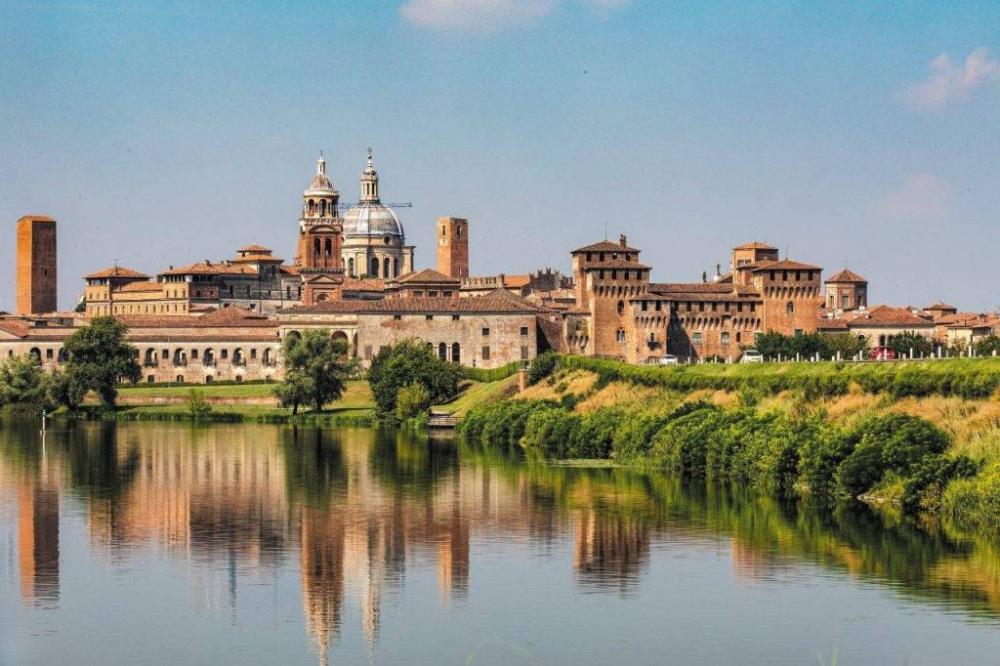locale di sgombero in vendita a Mantova