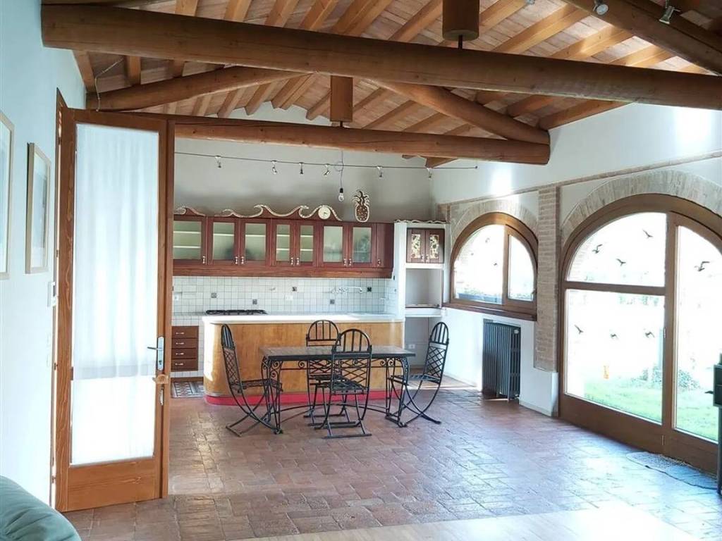 casa indipendente in vendita a Mantova in zona Formigosa