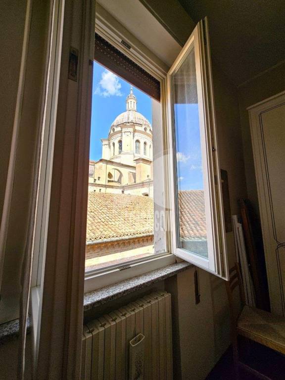 appartamento in vendita a Mantova in zona Centro Storico