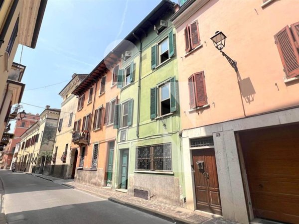 casa indipendente in vendita a Mantova in zona Centro Storico