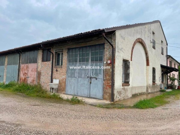 casa indipendente in vendita a Mantova in zona Lunetta-Frassino