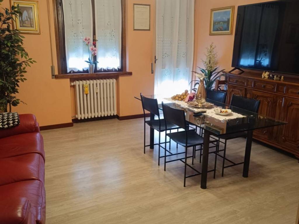 appartamento in vendita a Mantova in zona Valletta Valsecchi