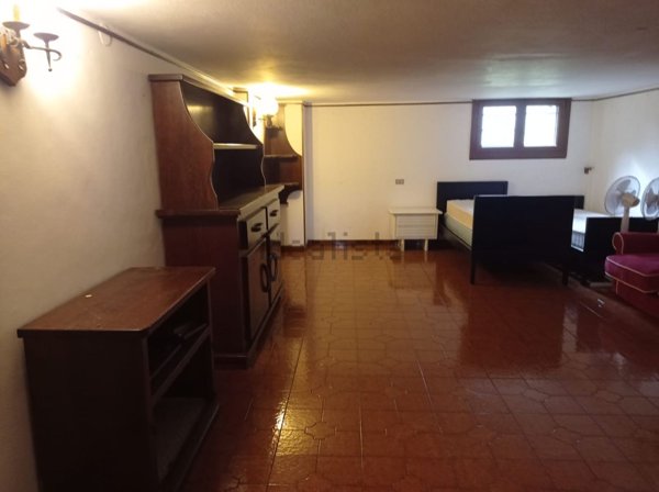 casa indipendente in vendita a Mantova in zona Gambarana