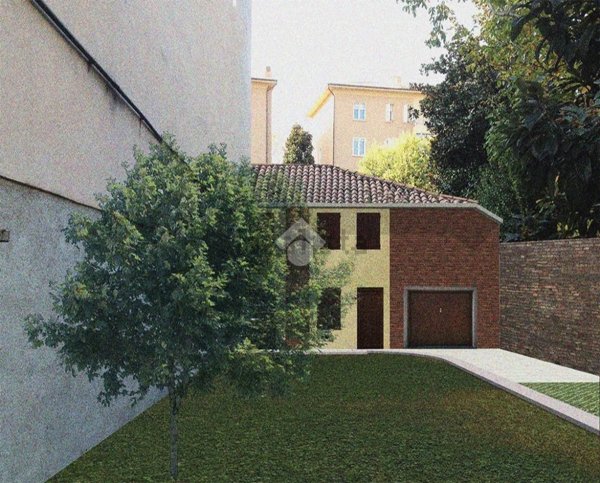 casa indipendente in vendita a Mantova in zona Centro Storico